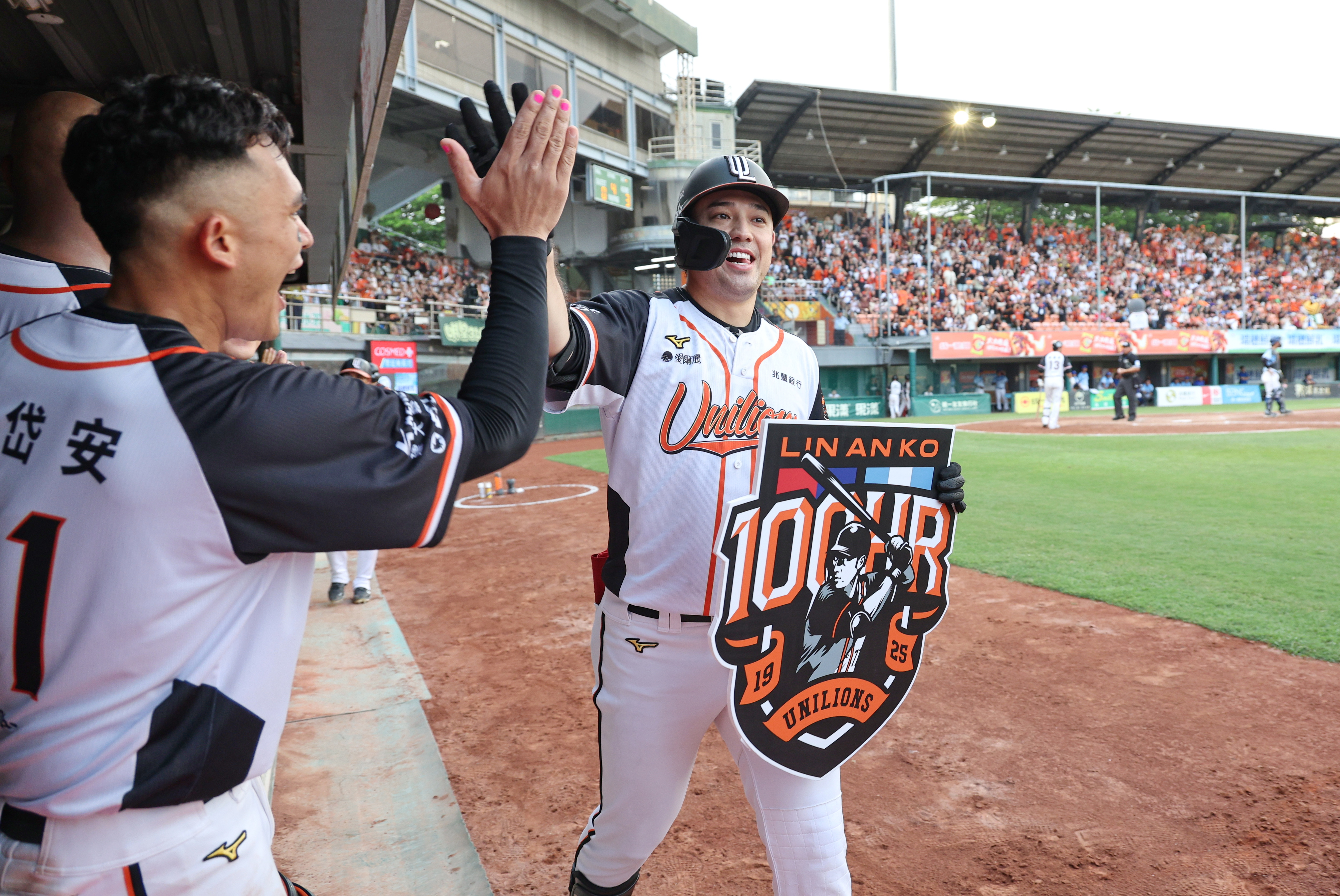 影像回顧／台南棒球場最終戰 林安可百轟伴彩虹