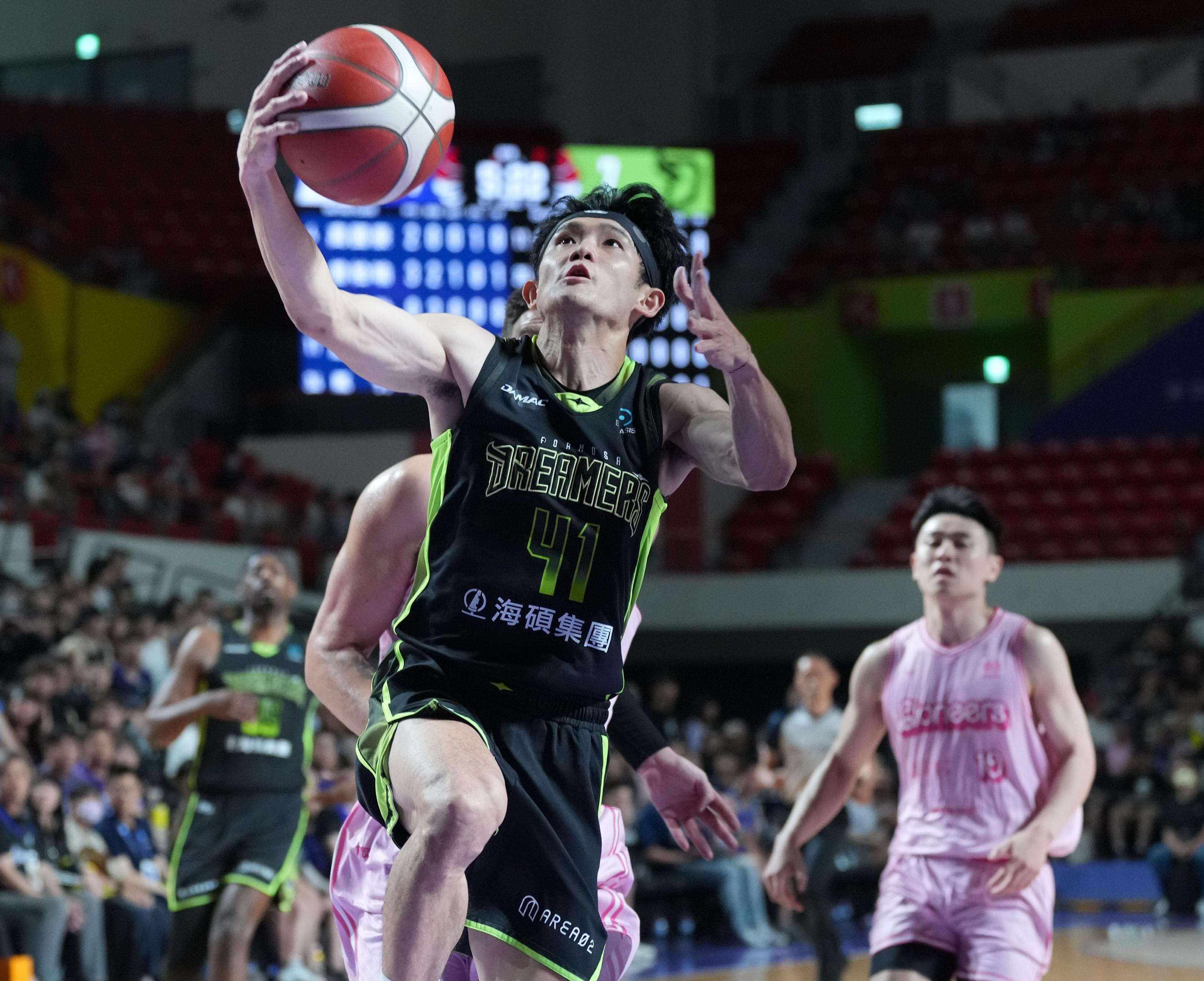 TPBL／夢想家上演大逆轉！霍爾曼32+16轟垮攻城獅